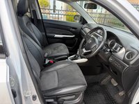 USED 2017 17 SUZUKI VITARA 1.6 SZ5 SUV 5dr Petrol Auto ALLGRIP Euro 6 (s/s) (120 ps) Two Owners 60000 Miles Service History+Bluetooth+Navigation+Reversing Camera