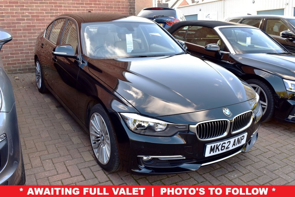 2012 BMW 3 Series 2.0 328i Luxury (245bhp) Saloon 4d