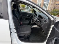 USED 2019 19 DACIA DUSTER 1.6 SCe Prestige SUV 5dr Petrol Manual Euro 6 (s/s) (115 ps) Two Owners 42000 Miles Full History+Bluetooth+Navigation+More