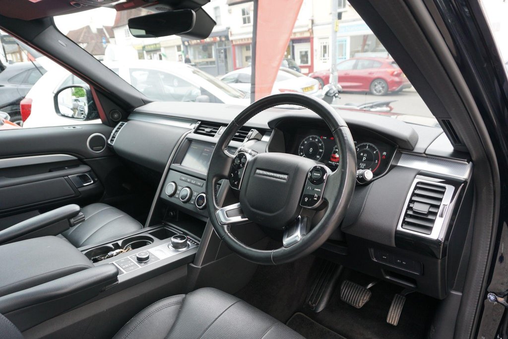 USED 2020 20 LAND ROVER DISCOVERY 3.0 SD V6 Landmark Edition Auto 4WD Euro 6 (s/s) 5dr ONE YEAR LANDROVER WARRANTY