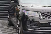 USED 2020 20 LAND ROVER RANGE ROVER 3.0 SD V6 Vogue Auto 4WD Euro 6 (s/s) 5dr Pan Roof | Meridian Speakers
