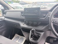 USED 2022 22 RENAULT TRAFIC Grey 2.0 dCi Blue SL28 Business van, 74,200 miles, Euro 6, ULEZ compliant, 6-Speed manual, Bluetooth, Cruise Control, DAB. Plus VAT @ 20%! This 2022 Renault Trafic boasts a full service history, with its last service completed on 26th June 2025 at 66,949 miles, offering peace of mind for its next owner. This dCi Blue SL28 Business L1 H1 model is powered by an efficient 2.0 litre diesel engine, meeting Euro 6 emission standards and benefiting from low CO2 emissions. The Business trim level includes a DAB radio with Bluetooth connectivity, a USB socket, and an AUX input, ensuring you stay connected and entertained on every journey. F