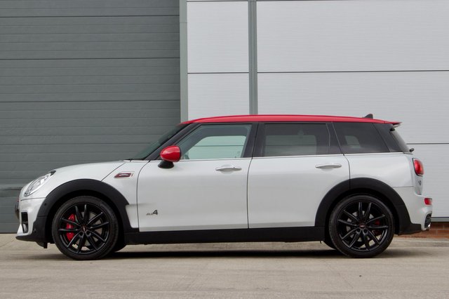 View our MINI CLUBMAN