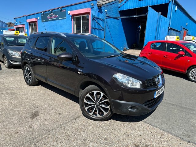 View our Nissan Qashqai+2 range