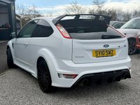 USED 2010 10 FORD FOCUS 2.5 RS Hatchback 3dr Petrol Manual (225 g/km, 301 bhp) 