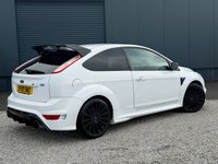 USED 2010 10 FORD FOCUS 2.5 RS Hatchback 3dr Petrol Manual (225 g/km, 301 bhp) 