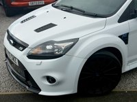 USED 2010 10 FORD FOCUS 2.5 RS Hatchback 3dr Petrol Manual (225 g/km, 301 bhp) 