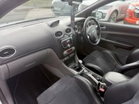 USED 2010 10 FORD FOCUS 2.5 RS Hatchback 3dr Petrol Manual (225 g/km, 301 bhp) 