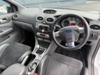 USED 2010 10 FORD FOCUS 2.5 RS Hatchback 3dr Petrol Manual (225 g/km, 301 bhp) 