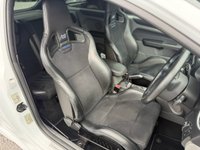 USED 2010 10 FORD FOCUS 2.5 RS Hatchback 3dr Petrol Manual (225 g/km, 301 bhp) 