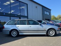 USED 1998 R BMW 5 SERIES 4.4 540i V8 Touring 5dr Petrol Automatic (304 g/km, 286 bhp) SUN-ROOF*1 OWNER*SERVICE HISTORY