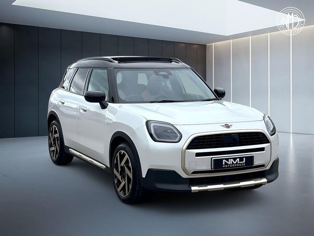 View our MINI COUNTRYMAN