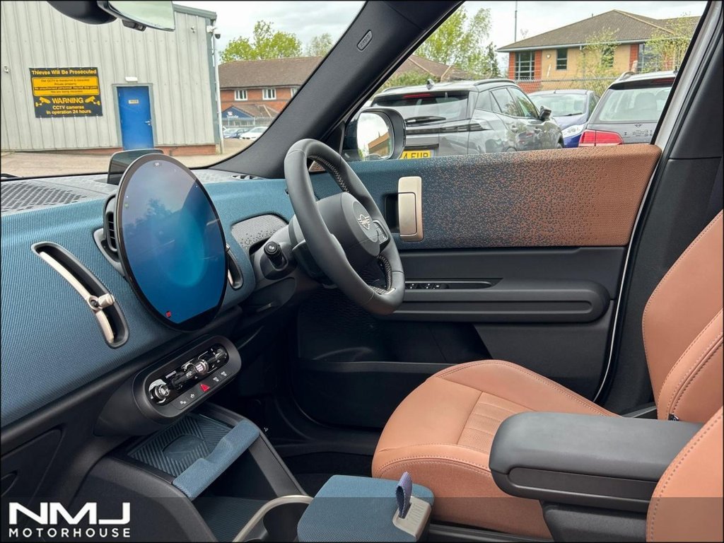 USED 2024 24 MINI COUNTRYMAN 1.5C MHEV Exclusive Auto Euro 6 (s/s) 5dr 9.9%APR PAN ROOF LEVEL 2 PACK