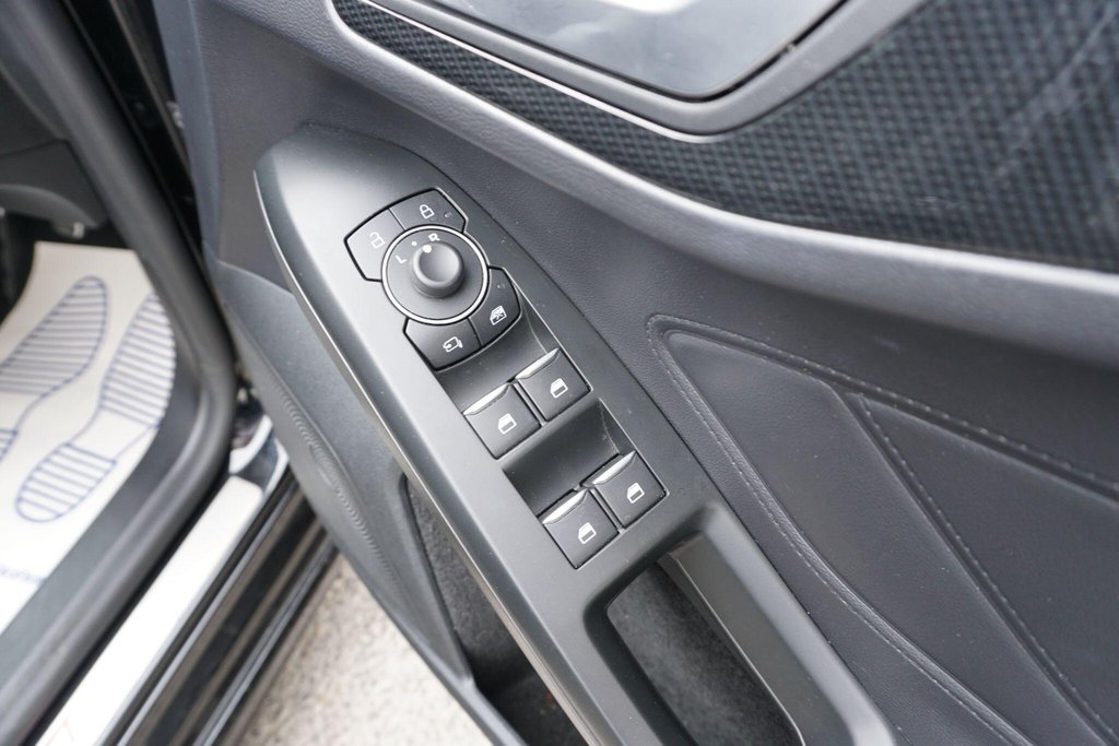 USED 2022 72 FORD FOCUS 1.0T EcoBoost ST-Line Vignale Euro 6 (s/s) 5dr JUST ARRIVED