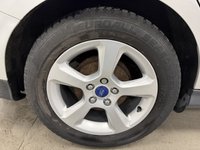 USED 2014 64 FORD FOCUS 1.6 TDCi Zetec Navigator Estate 5dr Diesel Manual Euro 5 (s/s) (115 ps) 2 keys and service history