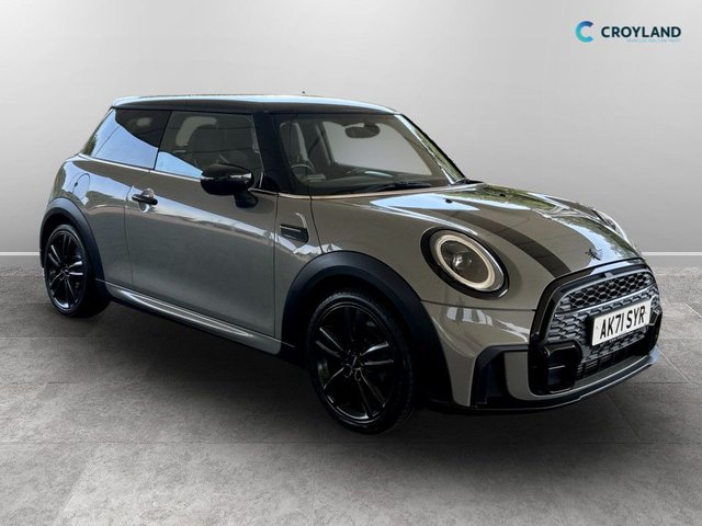 View our MINI Hatch 1.5 Cooper Sport Hatchback 3dr Petrol Steptronic Euro 6 (s/s) (136 ps)