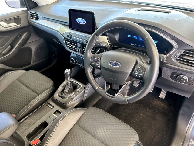 View our FORD FOCUS