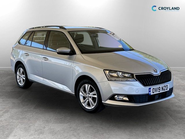 View our Skoda Fabia 1.0 TSI SE Estate 5dr Petrol Manual Euro 6 (s/s) (95 ps)