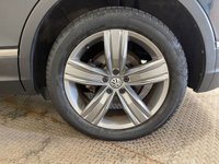 USED 2019 H VOLKSWAGEN TIGUAN 2.0 TDI SEL SUV 5dr Diesel DSG Euro 6 (s/s) (150 ps) Electric Sunroof