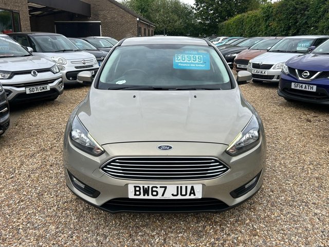 View our FORD FOCUS
