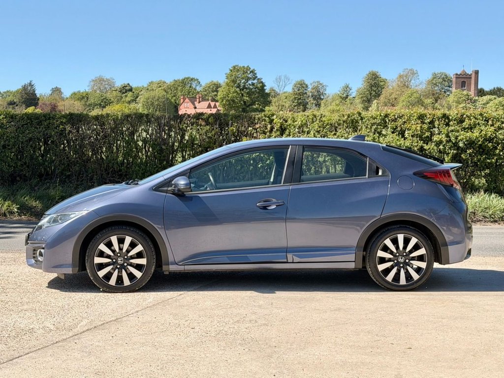 USED 2016 16 HONDA CIVIC 1.8 i-VTEC SE Plus (Navi) Hatchback 5dr Petrol Manual Euro 6 (s/s) (142 ps) 8 Services|Camera|SatNav|Cruise|R.F Sensors|
