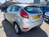 USED 2009 59 FORD FIESTA 1.25 Zetec Hatchback 5dr Petrol Manual (133 g/km, 81 bhp) NICE LITTLE 5 DOOR FIESTA + COMES WITH GOOD SERVICE HISTORY + FRESH SERVICE + NEW MOT + CLEAN CONDITION THROUGHOUT + FINISHED IN A SILVER COLOUR + SPEC INCLUDES  ALLOY WHEELS, CLOTH INTERIOR, ISOFIX, HEATED WINDSCREEN, ELECTRIC MIRRORS AND WINDOWS, MULTI FUNCTION STEERING WHEEL, BLUETOOTH, A/C + 3 MONTHS WARRANTY + 12 MONTHS AA BREAKDOWN COVER INCLUDED