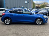 USED 2019 69 FORD FOCUS 1.5 EcoBlue Titanium Hatchback 5dr Diesel Auto Euro 6 (s/s) (120 ps) - APPLE CAR PLAY - SAT NAV - HEATED FRONT SEATS & STEERING - REVERSE CAMERA - ADAPTIVE CRUISE - 2 OWNERS