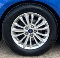 USED 2019 69 FORD FOCUS 1.5 EcoBlue Titanium Hatchback 5dr Diesel Auto Euro 6 (s/s) (120 ps) - APPLE CAR PLAY - SAT NAV - HEATED FRONT SEATS & STEERING - REVERSE CAMERA - ADAPTIVE CRUISE - 2 OWNERS