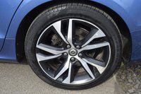 USED 2019 VOLVO V60 2.0 D3 R-Design Plus Estate 5dr Diesel Manual Euro 6 (s/s) (150 ps) SATELLITE NAVIGATION