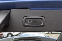 USED 2019 VOLVO V60 2.0 D3 R-Design Plus Estate 5dr Diesel Manual Euro 6 (s/s) (150 ps) SATELLITE NAVIGATION