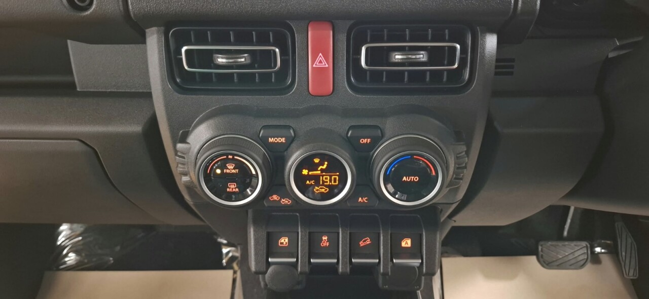 2026 SUZUKI JIMMY NOMADE 5DR 4WD SUV AUTOMATIC - vehicle photo 15 for sale on PureCar