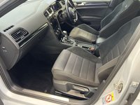 USED 2018 18 VOLKSWAGEN GOLF 2.0 TSI R Hatchback 5dr Petrol DSG 4Motion Euro 6 (s/s) (310 ps) Volkswagen Service History