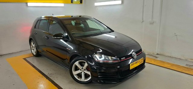 2017 Volkswagen GOLF