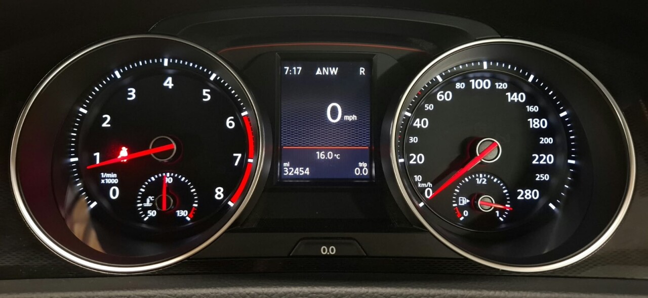 2017 VOLKSWAGEN GOLF GTI 5DR HATCHBACK DSG AUTOMATIC - vehicle photo 13 for sale on PureCar