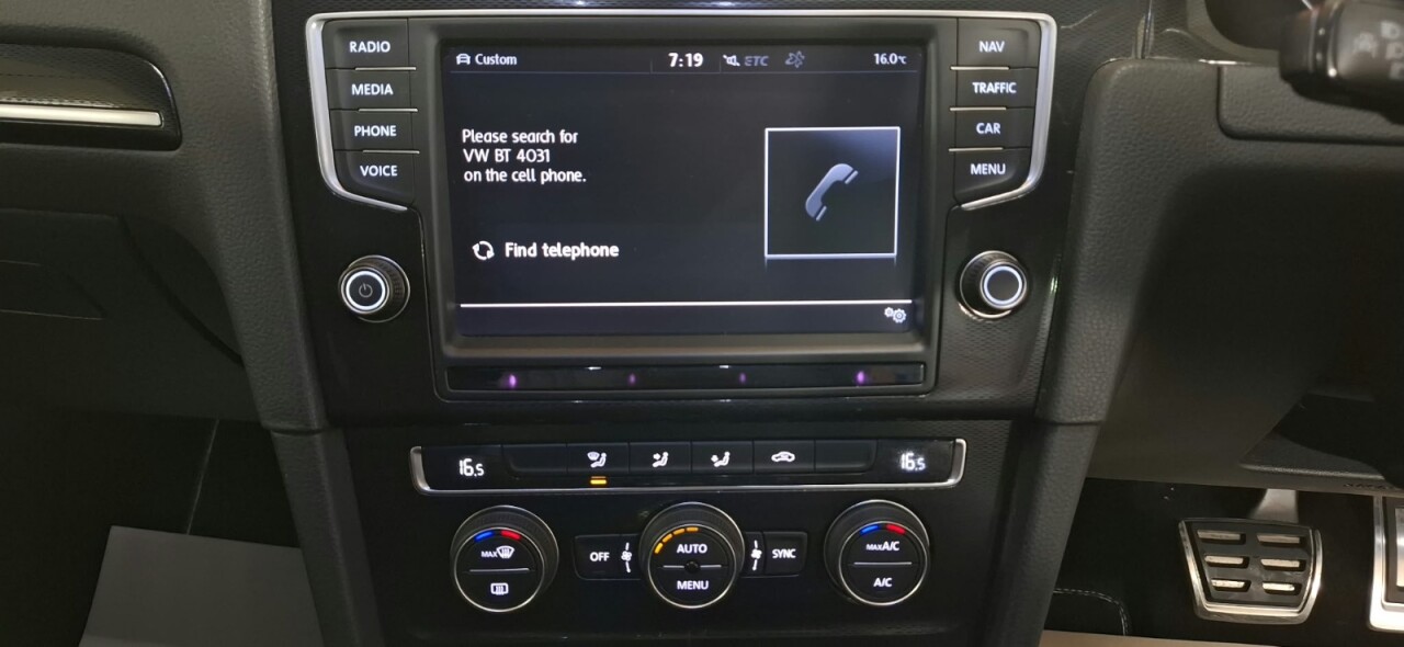 2017 VOLKSWAGEN GOLF GTI 5DR HATCHBACK DSG AUTOMATIC - vehicle photo 21 for sale on PureCar
