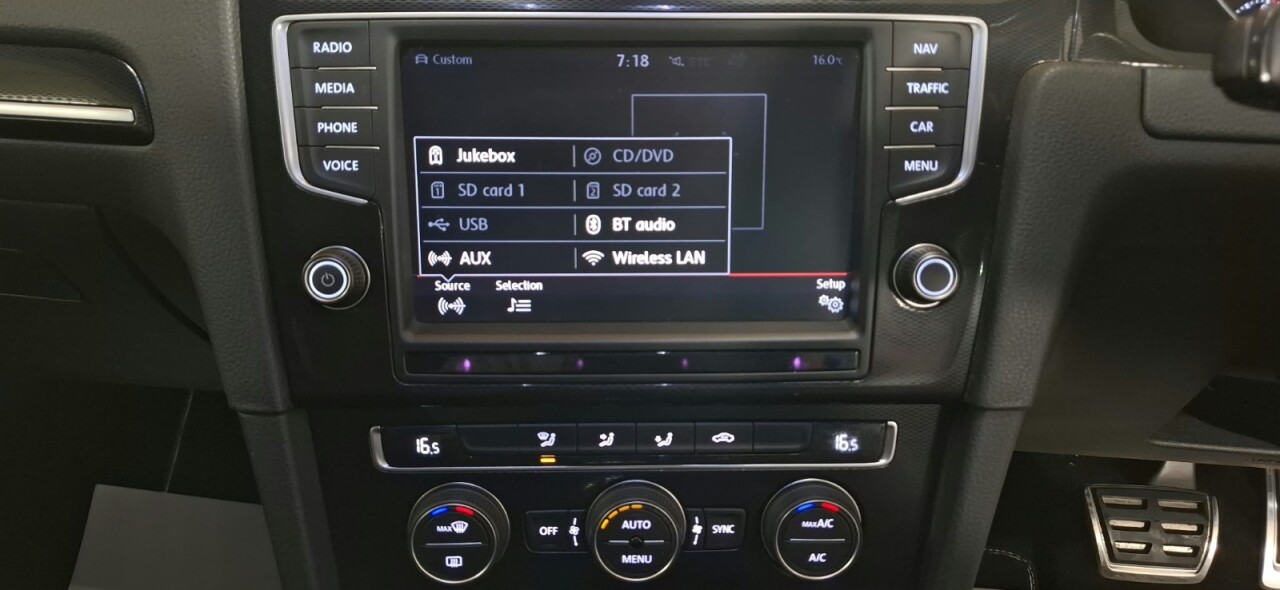 2017 VOLKSWAGEN GOLF GTI 5DR HATCHBACK DSG AUTOMATIC - vehicle photo 22 for sale on PureCar