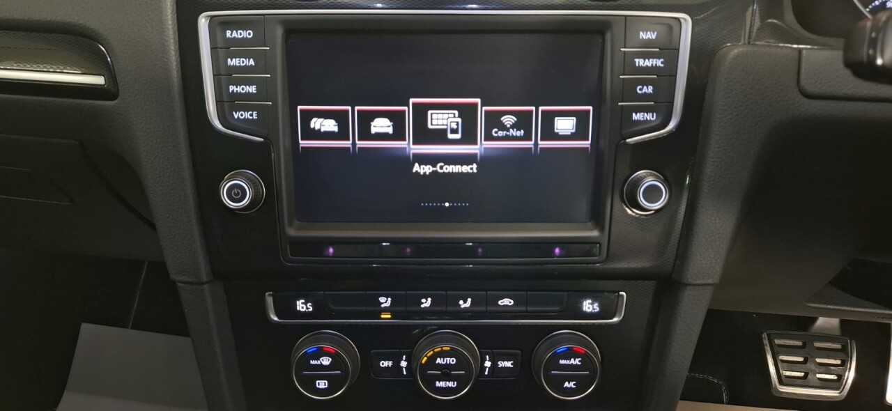 2017 VOLKSWAGEN GOLF GTI 5DR HATCHBACK DSG AUTOMATIC - vehicle photo 23 for sale on PureCar