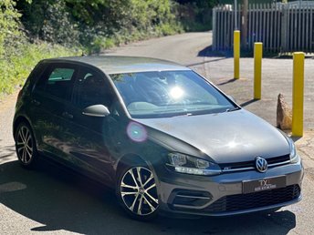 View our VOLKSWAGEN GOLF