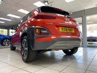 USED 2018 18 HYUNDAI KONA 1.6 T-GDI 176PS 4WD PREMIUM GT DC AUTOMATIC 5DR HATCHBACK TANGERINE COMET PEARL / DARK KNIGHT ROOF / BLACK LEATHER TRIM / CLIMATE CONTROL / HEATED FRONT SEATS / ELECTRIC FRONT SEATS / ELECTRIC WINDOWS / POWERFOLD MIRRORS / AUTO LIGHT & WIPERS / LANE ASSIST / FM AM TUNER / BLUETOOTH / APPLE CARPLAY / ANDROID AUTO / REAR PARKING CAMERA AND SENSORS / PRIVACY GLASS / 18" ALLOY WHEELS / SERVICE HISTORY