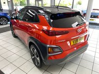USED 2018 18 HYUNDAI KONA 1.6 T-GDI 176PS 4WD PREMIUM GT DC AUTOMATIC 5DR HATCHBACK TANGERINE COMET PEARL / DARK KNIGHT ROOF / BLACK LEATHER TRIM / CLIMATE CONTROL / HEATED FRONT SEATS / ELECTRIC FRONT SEATS / ELECTRIC WINDOWS / POWERFOLD MIRRORS / AUTO LIGHT & WIPERS / LANE ASSIST / FM AM TUNER / BLUETOOTH / APPLE CARPLAY / ANDROID AUTO / REAR PARKING CAMERA AND SENSORS / PRIVACY GLASS / 18" ALLOY WHEELS / SERVICE HISTORY