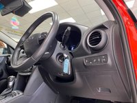 USED 2018 18 HYUNDAI KONA 1.6 T-GDI 176PS 4WD PREMIUM GT DC AUTOMATIC 5DR HATCHBACK TANGERINE COMET PEARL / DARK KNIGHT ROOF / BLACK LEATHER TRIM / CLIMATE CONTROL / HEATED FRONT SEATS / ELECTRIC FRONT SEATS / ELECTRIC WINDOWS / POWERFOLD MIRRORS / AUTO LIGHT & WIPERS / LANE ASSIST / FM AM TUNER / BLUETOOTH / APPLE CARPLAY / ANDROID AUTO / REAR PARKING CAMERA AND SENSORS / PRIVACY GLASS / 18" ALLOY WHEELS / SERVICE HISTORY
