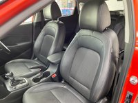 USED 2018 18 HYUNDAI KONA 1.6 T-GDI 176PS 4WD PREMIUM GT DC AUTOMATIC 5DR HATCHBACK TANGERINE COMET PEARL / DARK KNIGHT ROOF / BLACK LEATHER TRIM / CLIMATE CONTROL / HEATED FRONT SEATS / ELECTRIC FRONT SEATS / ELECTRIC WINDOWS / POWERFOLD MIRRORS / AUTO LIGHT & WIPERS / LANE ASSIST / FM AM TUNER / BLUETOOTH / APPLE CARPLAY / ANDROID AUTO / REAR PARKING CAMERA AND SENSORS / PRIVACY GLASS / 18" ALLOY WHEELS / SERVICE HISTORY