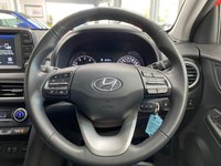 USED 2018 18 HYUNDAI KONA 1.6 T-GDI 176PS 4WD PREMIUM GT DC AUTOMATIC 5DR HATCHBACK TANGERINE COMET PEARL / DARK KNIGHT ROOF / BLACK LEATHER TRIM / CLIMATE CONTROL / HEATED FRONT SEATS / ELECTRIC FRONT SEATS / ELECTRIC WINDOWS / POWERFOLD MIRRORS / AUTO LIGHT & WIPERS / LANE ASSIST / FM AM TUNER / BLUETOOTH / APPLE CARPLAY / ANDROID AUTO / REAR PARKING CAMERA AND SENSORS / PRIVACY GLASS / 18" ALLOY WHEELS / SERVICE HISTORY