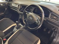 USED 2018 68 VOLKSWAGEN T-ROC 1.6 TDI SEL SUV 5dr Diesel Manual Euro 6 (s/s) (115 ps) 