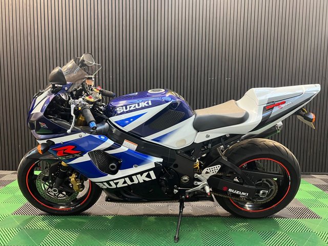 View our SUZUKI GSX-R1000