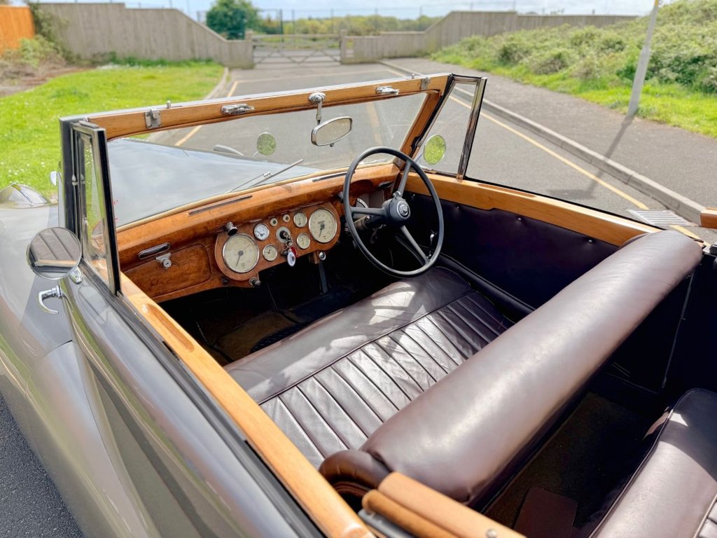 USED 1950 DAIMLER DB18 Special Sports // Barker & Co Drophead Coupé // 2.5 // px swap 