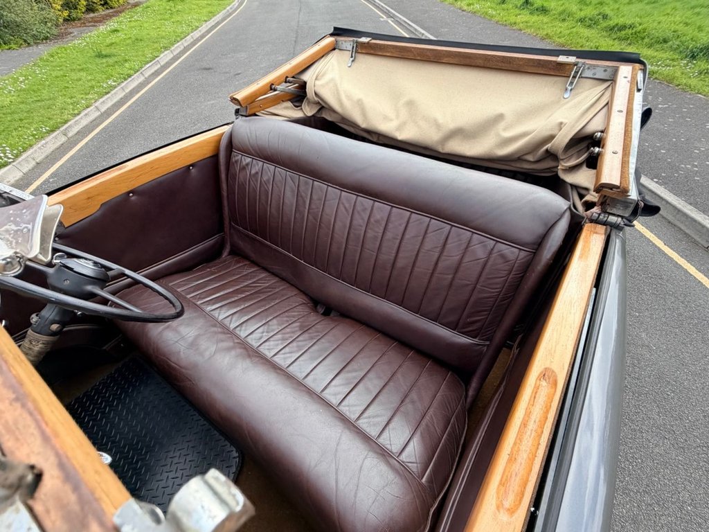 USED 1950 DAIMLER DB18 Special Sports // Barker & Co Drophead Coupé // 2.5 // px swap 