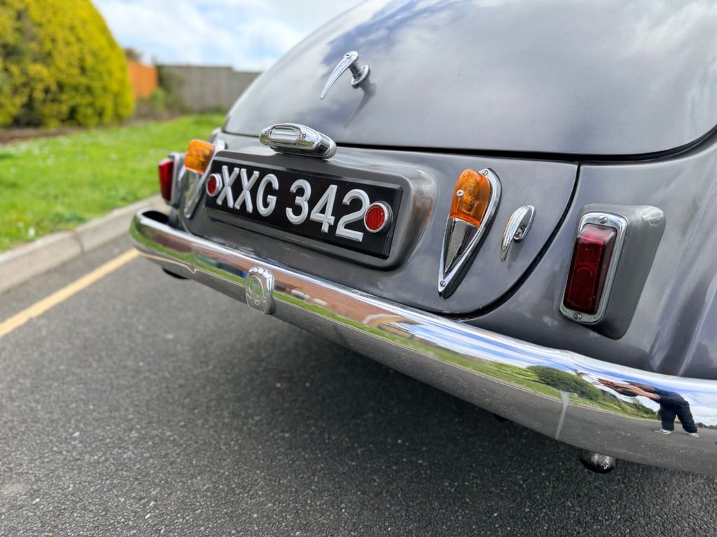 USED 1950 DAIMLER DB18 Special Sports // Barker & Co Drophead Coupé // 2.5 // px swap 