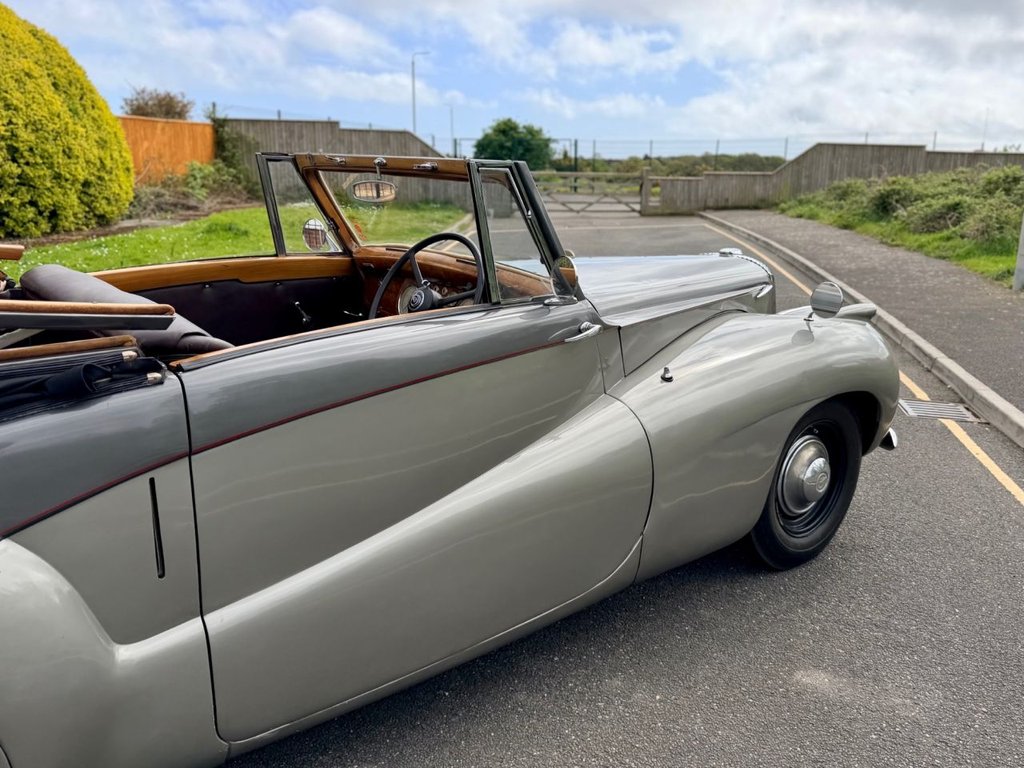 USED 1950 DAIMLER DB18 Special Sports // Barker & Co Drophead Coupé // 2.5 // px swap 