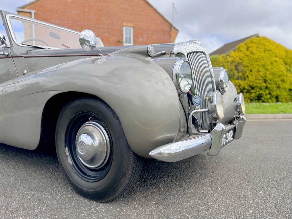USED 1950 DAIMLER DB18 Special Sports // Barker & Co Drophead Coupé // 2.5 // px swap 